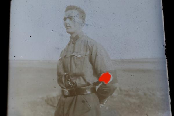 altes Glasnegativ - Portrait eines S.A. Mannes